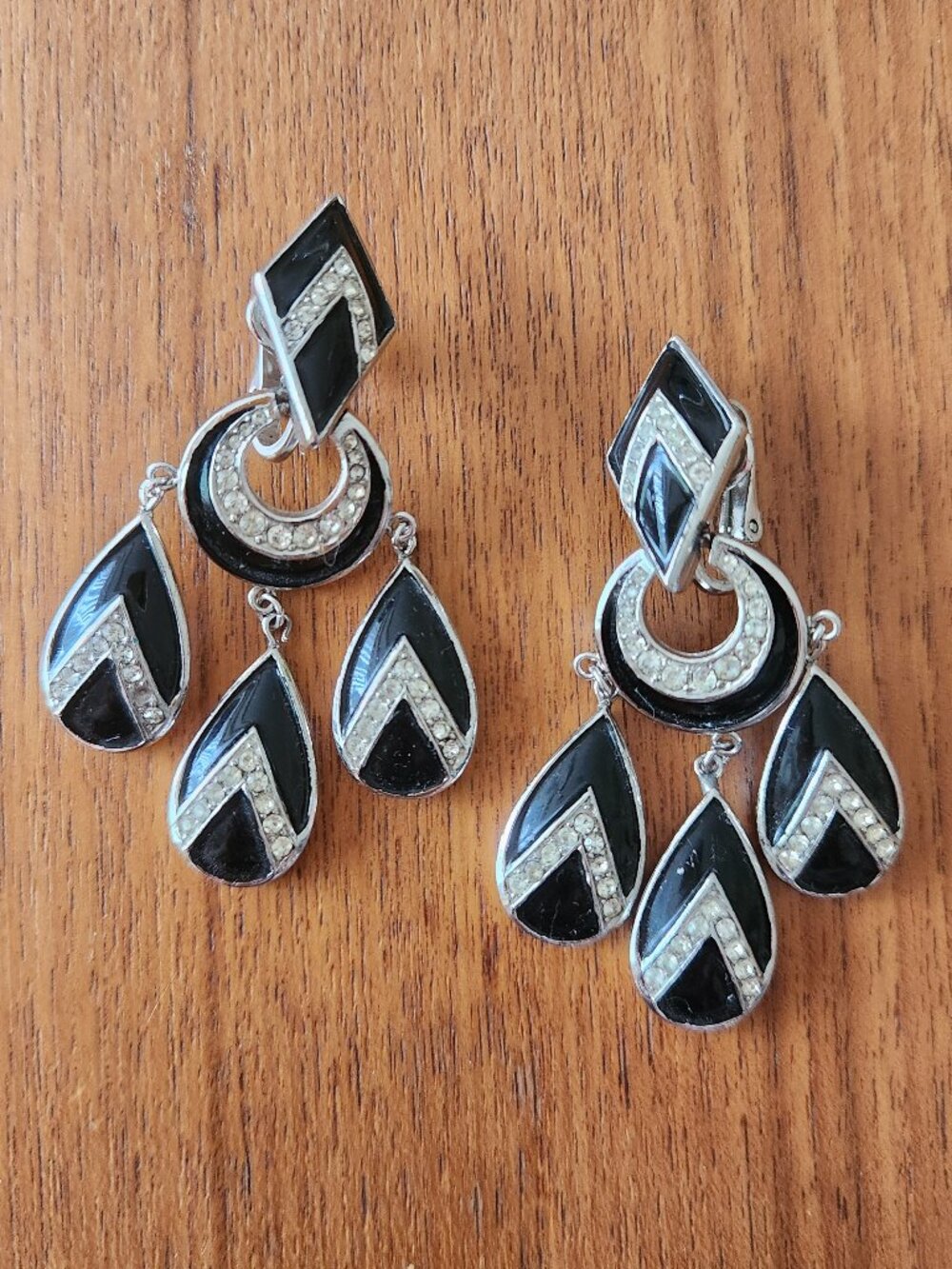 Vintage Trifari Clip On Dangle Earrings